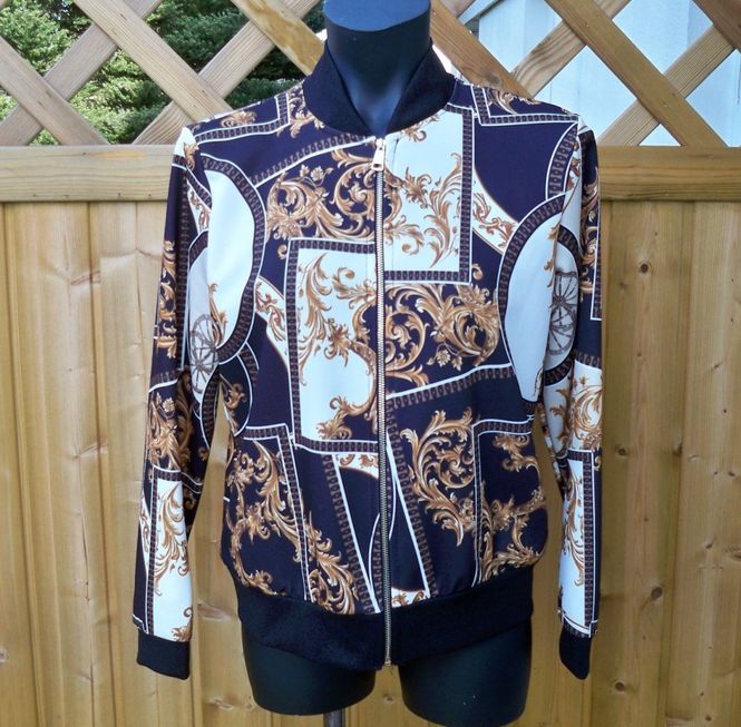 Huvudbild Mönstrad Tunn Kort Jacka