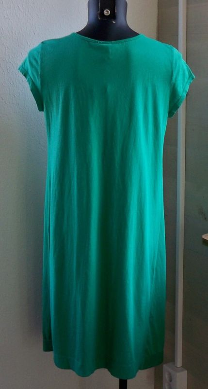 Smaragdgrön Jerseyklänning Med Kort Ärm