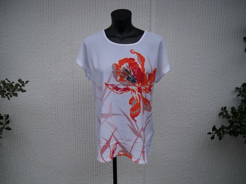 Naturvit Topp Med Orange Mönster Ze-Ze