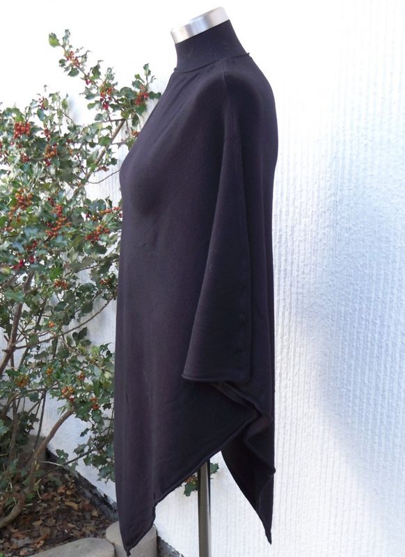 Svart Poncho Viskos/Ull