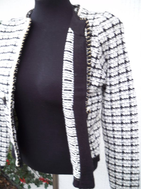 Kort Stickad Rutmönstrad Jacka Svart Vit