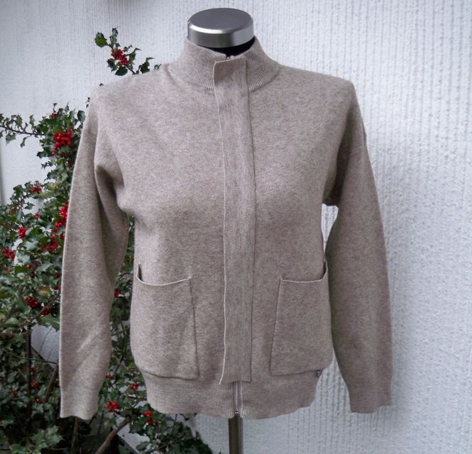 Huvudbild Sandbeige Stickad Kofta Jacka