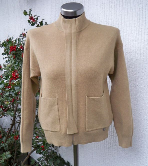 Huvudbild Kamelbeige Stickad Kofta  Jacka