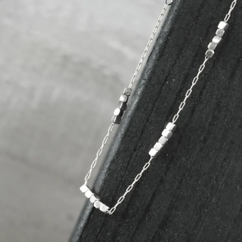 Stålhalsband Mini Kuber