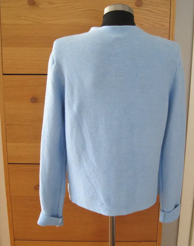 Blå Stickad Kofta Med Fickor