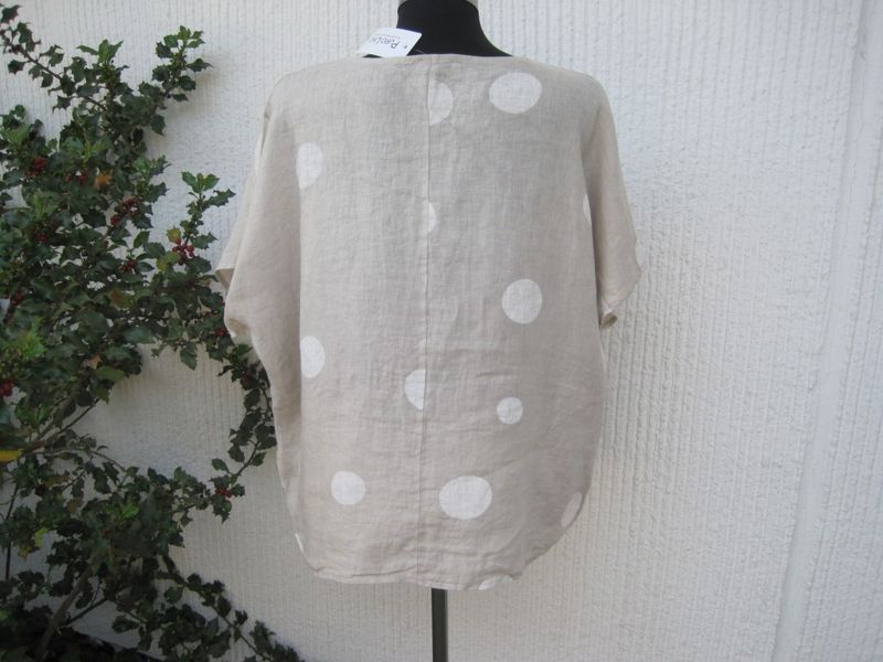 Beige linneblus med stora prickar och kort ärm Puro Lino