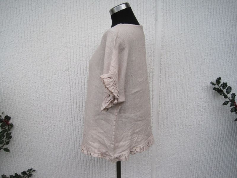 Beige Linneblus med liten volang