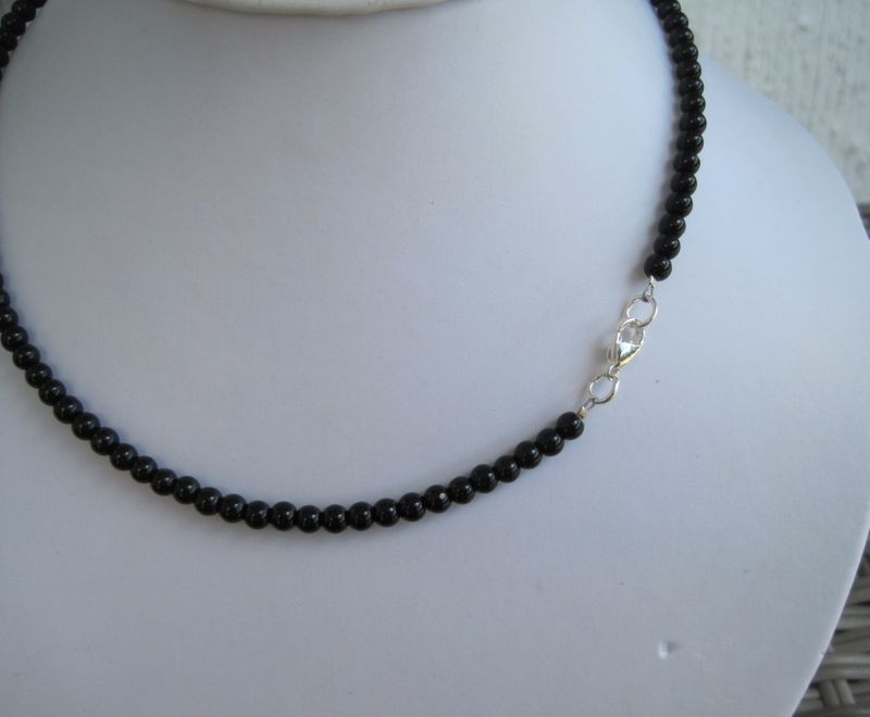 Halsband Svarta Stenar av Onyx