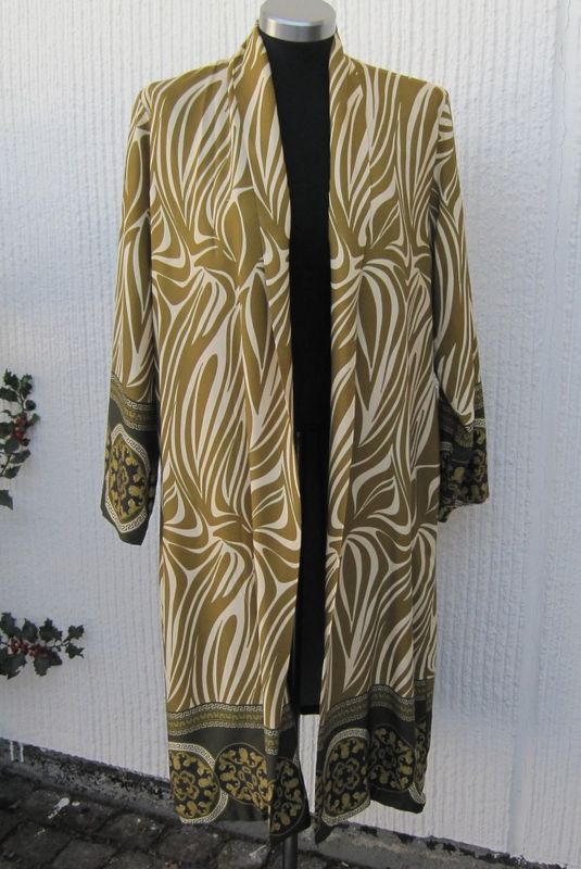 Mönstrad Kappa Kimono Olivgrön Ljusbeige